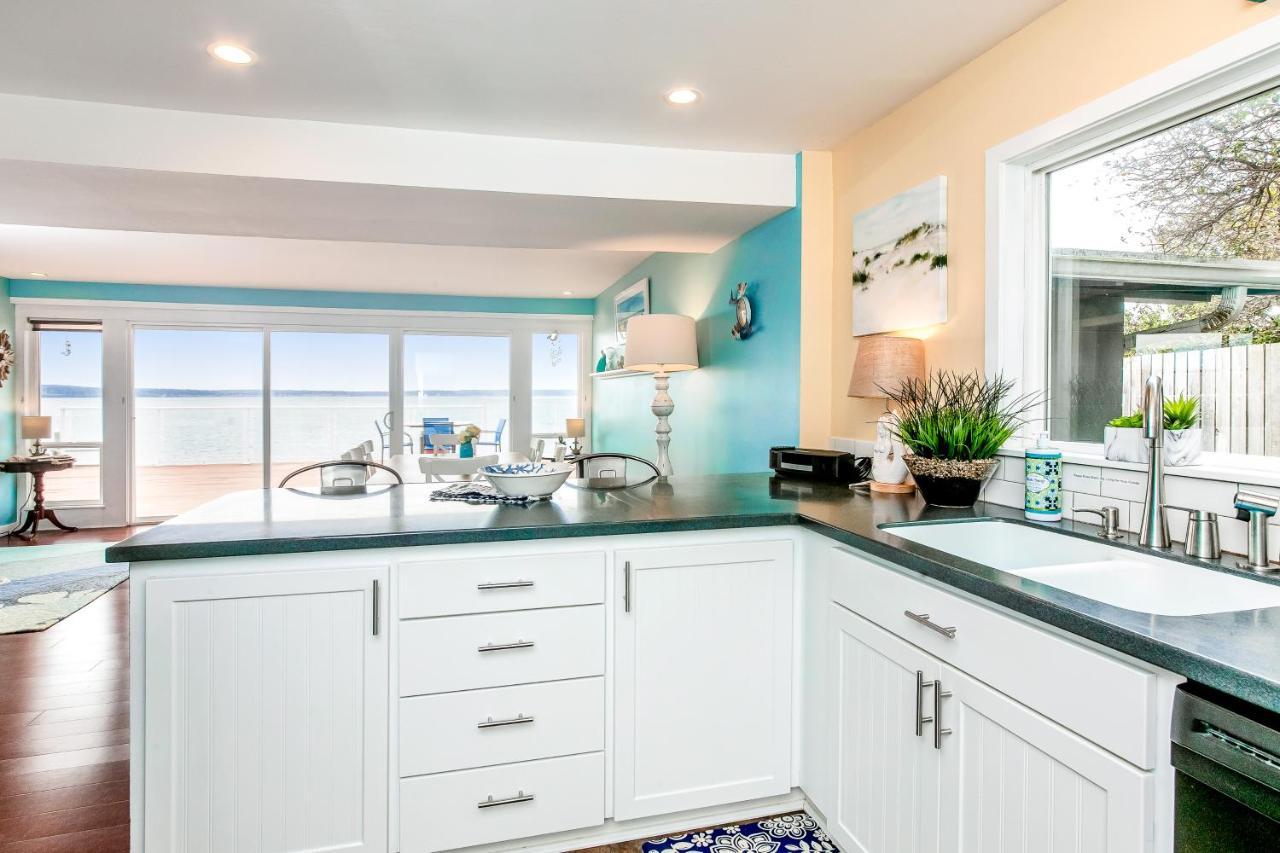 Spyglass Beach House Freeland Екстер'єр фото